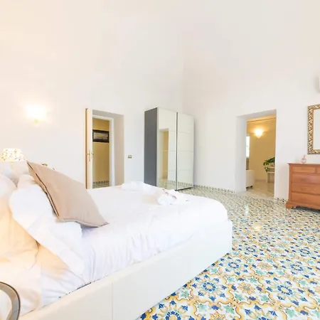 Cerasella Bed and Breakfast 4*